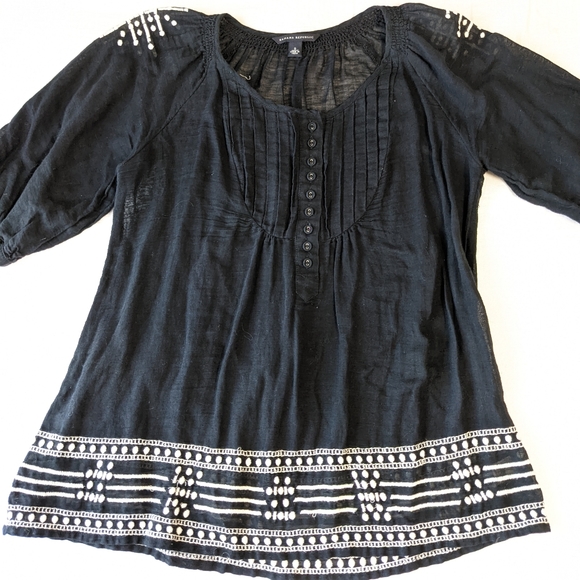 Banana Republic Black Linen Blend Embroidered Top Semi Sheer - Picture 10 of 11